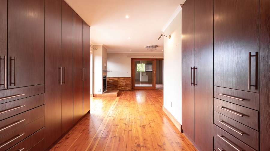 6 Bedroom Property for Sale in Tre Donne Estate Western Cape